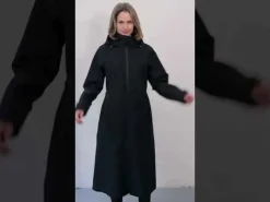 The Danedogwalker Raincoat Black