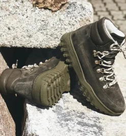 Woden Iris Track Suede Moss